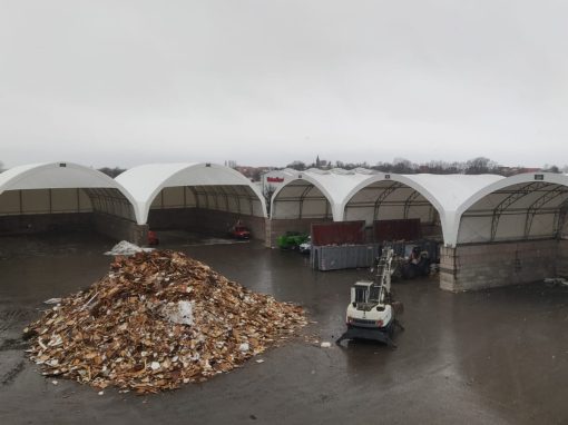 Lagerhalle für Altholz und Sperrmüll